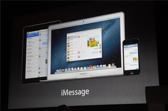 《國(guó)際電子商情》蘋(píng)果發(fā)布會(huì)與傳說(shuō)中的iPad Mini。iMessage可以實(shí)現(xiàn)不同蘋(píng)果設(shè)備之間的信息發(fā)送，去年總共已經(jīng)發(fā)送了3000億條信息。